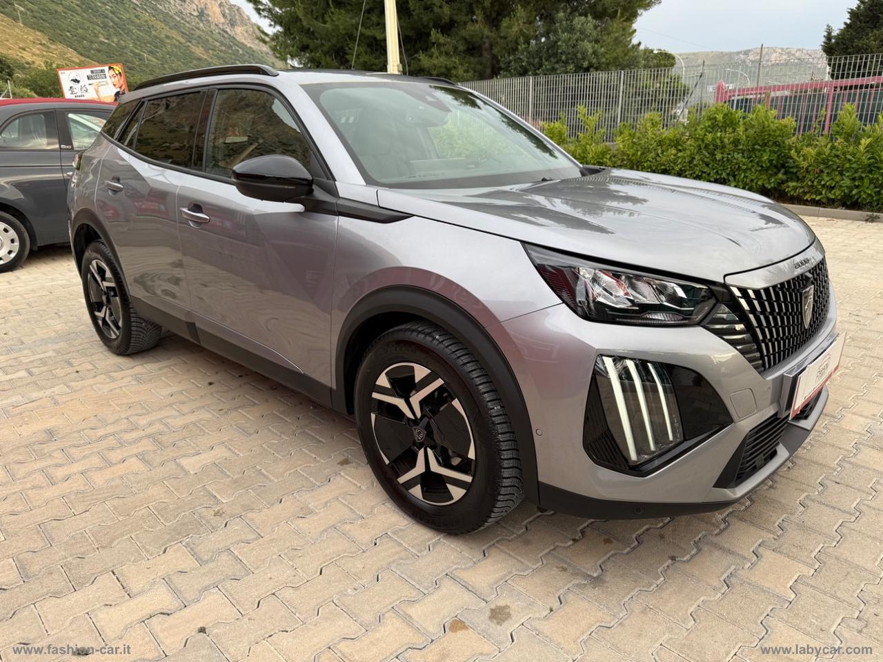 PEUGEOT 2008 PureTech 100 S&S Allure