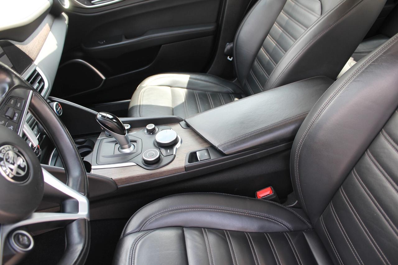 ALFA ROMEO GIULIA 2.2 TURBO DIESEL 190 CV AWD AUTOMATIC