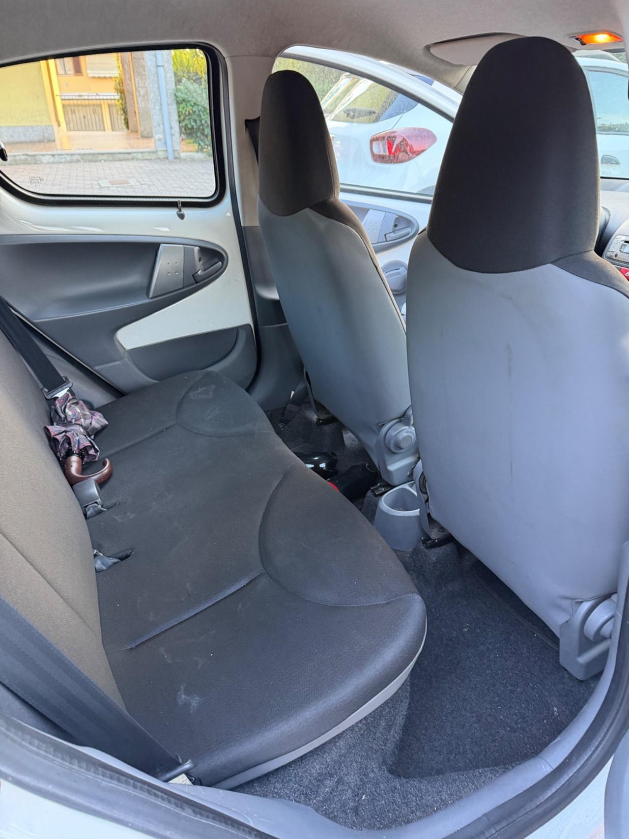 Toyota Aygo 1.0 12V VVT-i 5 porte Sol Connect