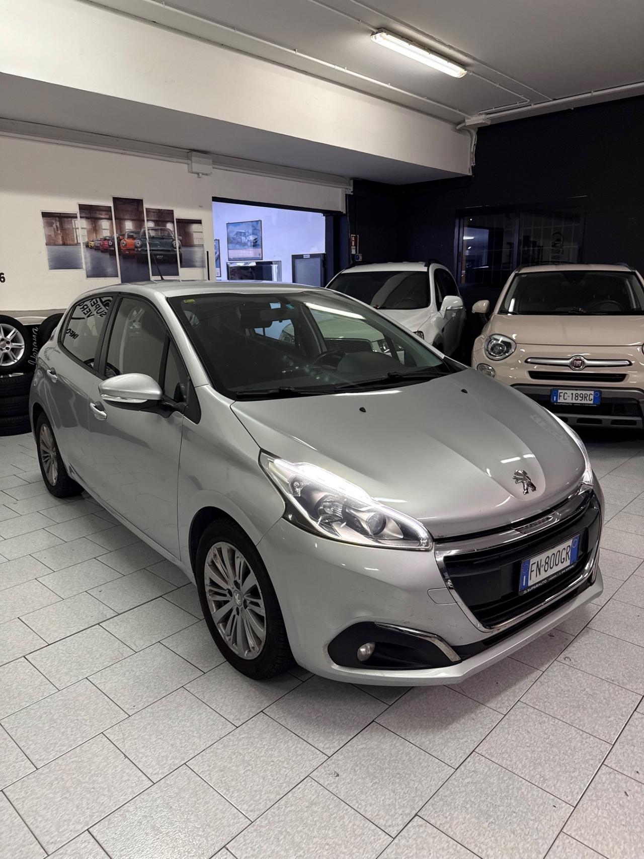 Peugeot 208 puretech 82 5p GPL ALLURE