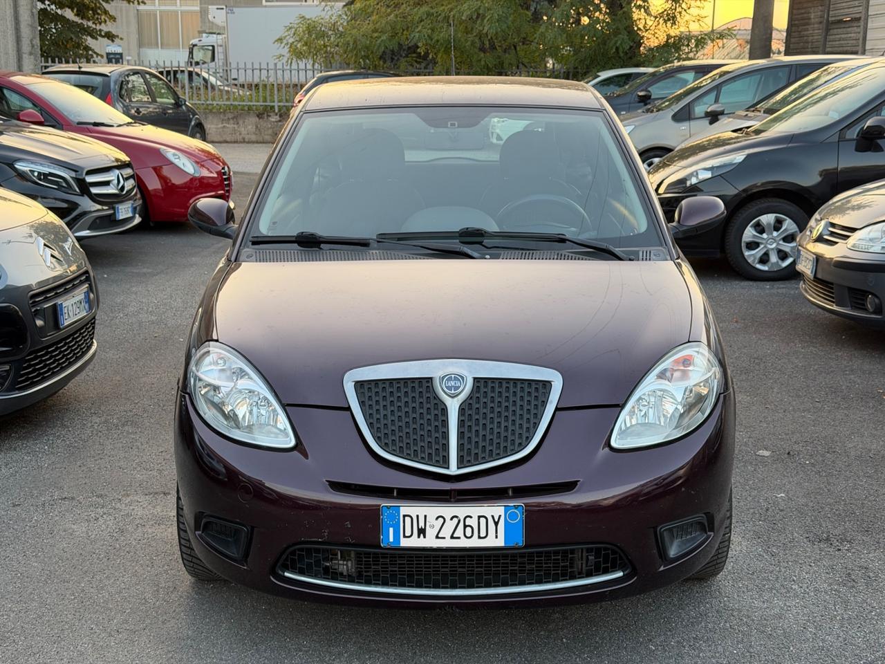 Lancia Ypsilon 1.2 Versus