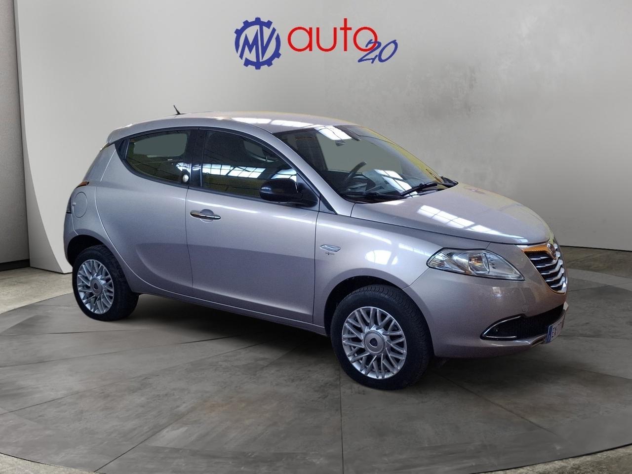 Lancia Ypsilon 0.9 TwinAir 85 CV 5 porte Metano Ecochic Gold