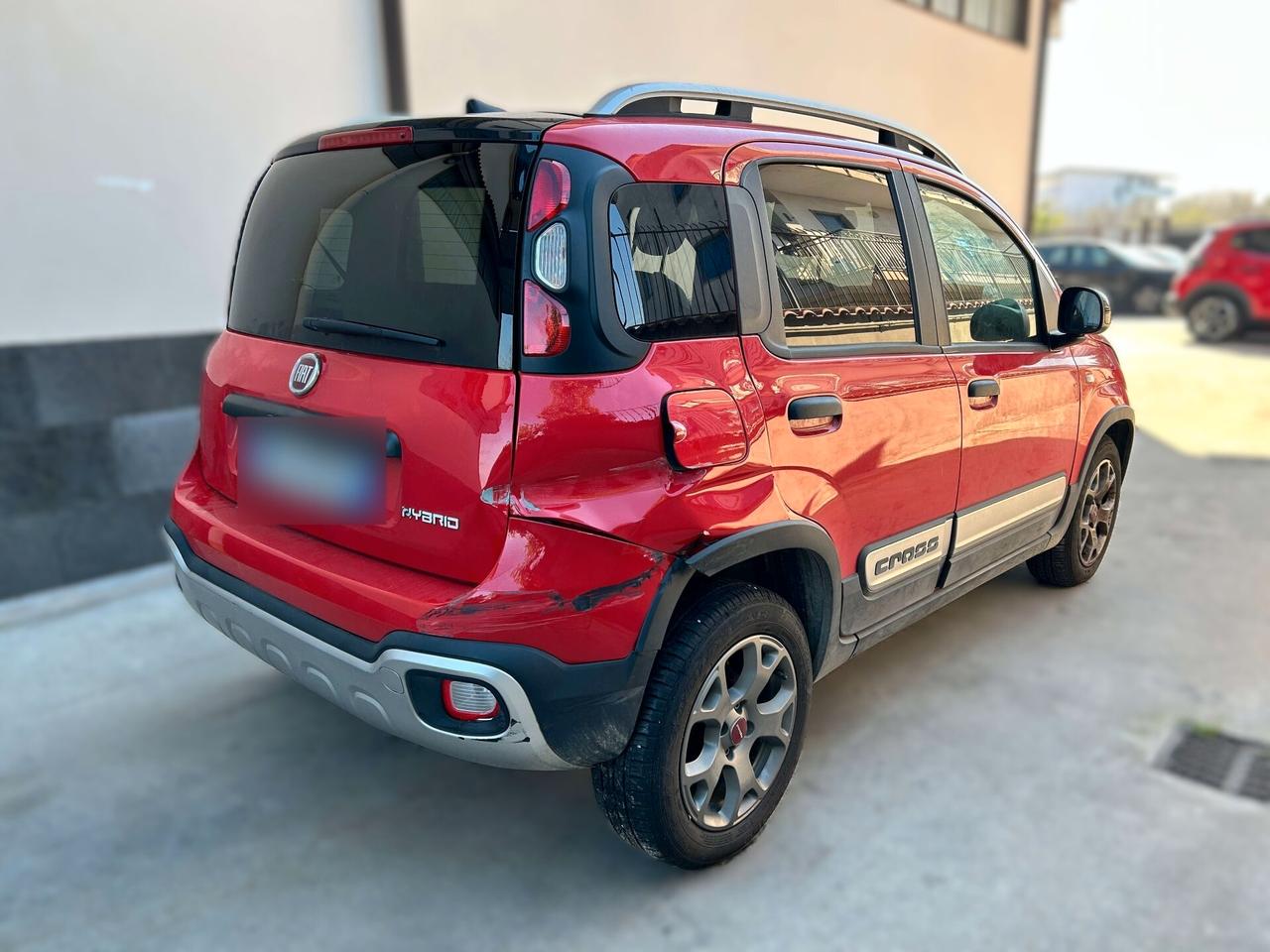 Fiat Panda 1.0 Hybrid Cross - 2022 Incidentata