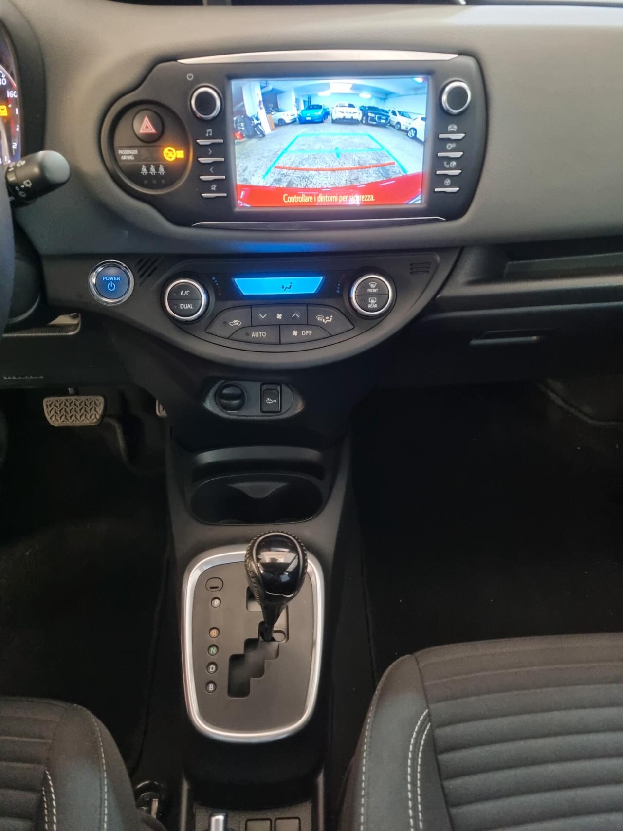 Toyota Yaris 1.5 Hybrid 5 porte Active