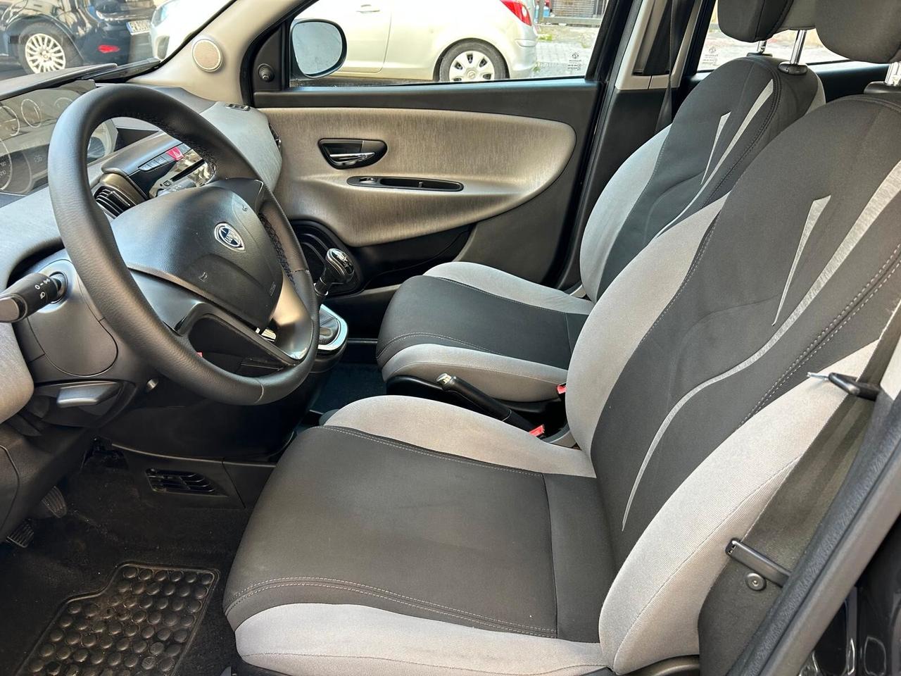 LANCIA YPSILON 1.3 MJT 95CV – 2012 – UNIPROPRIETARIO – GARANZIA 12 MESI – PARI AL NUOVO