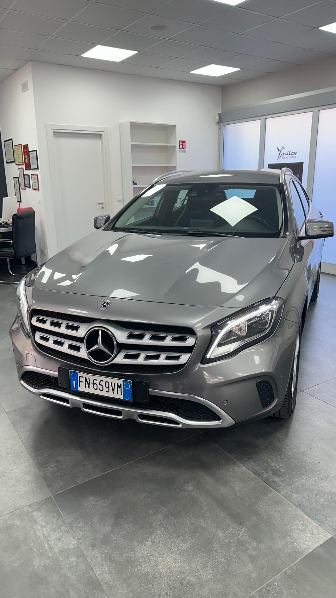 Mercedes-benz GLA 200 d Premium
