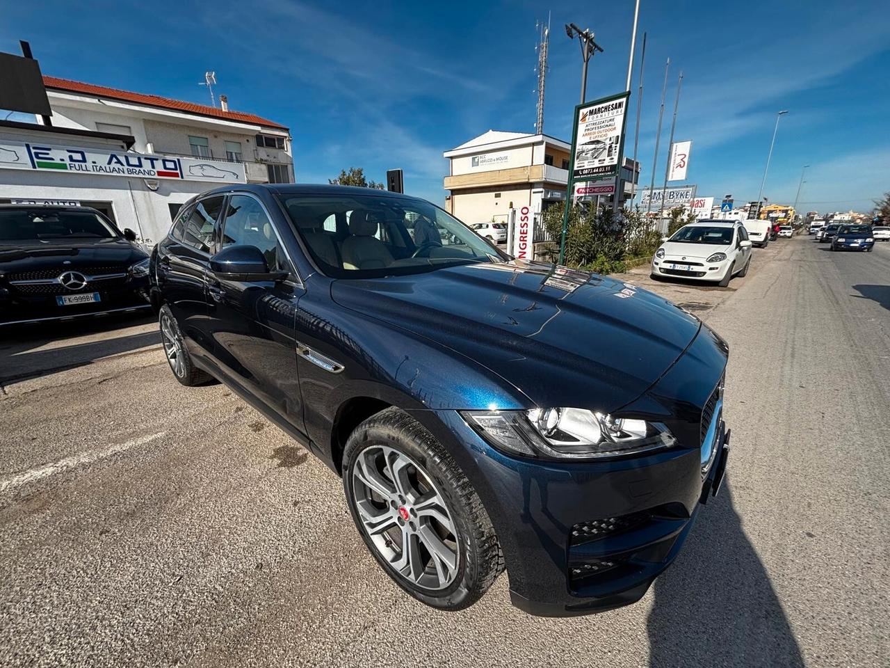 Jaguar F-Pace 2.0 D 180 CV AWD Prestige