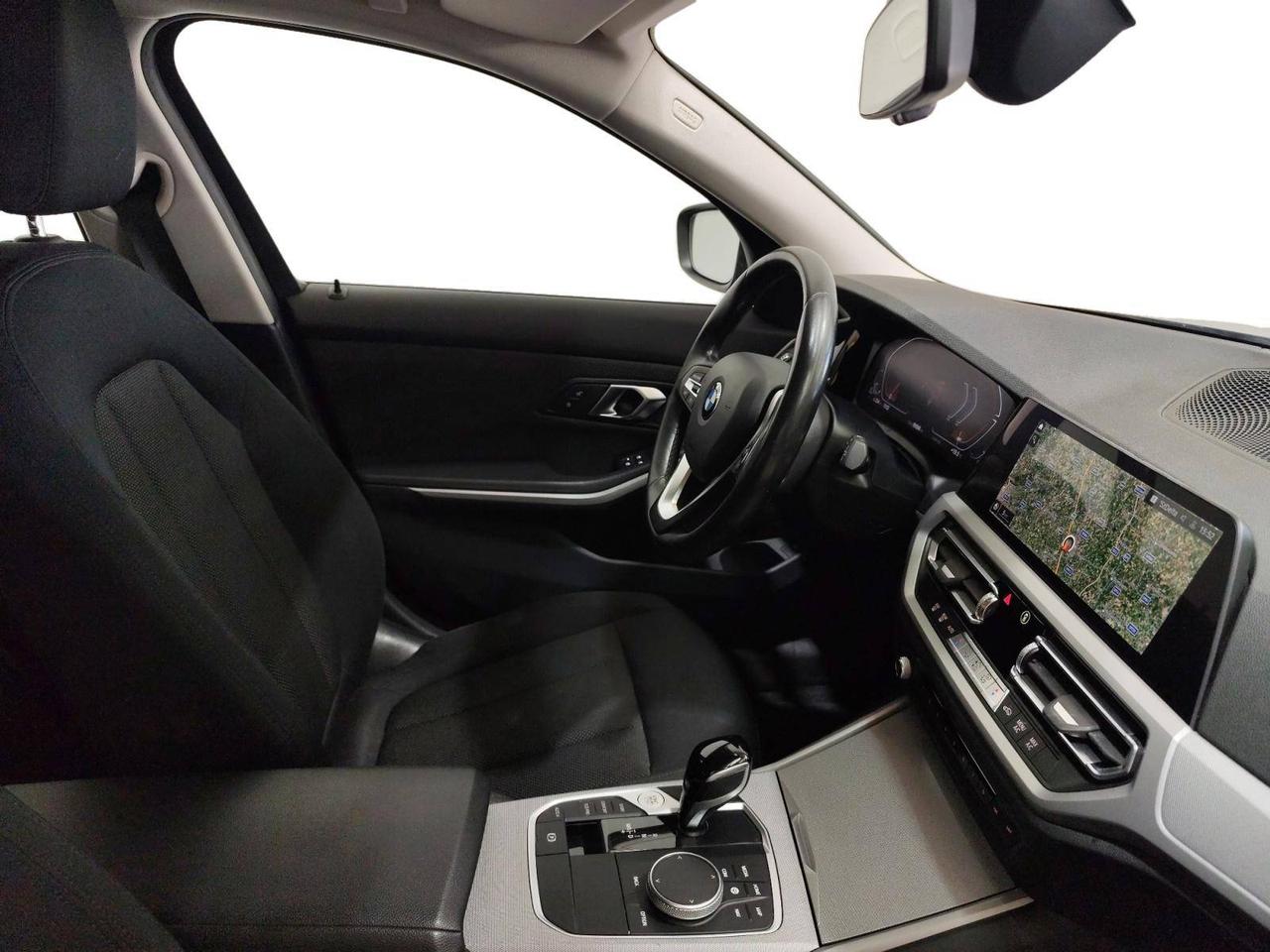 BMW Serie 3 318d Touring 48V Business Advantage