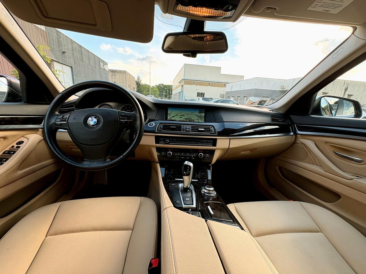 BMW 523 aut.(benzina)-BERLINA- 91500km -FULL-2010