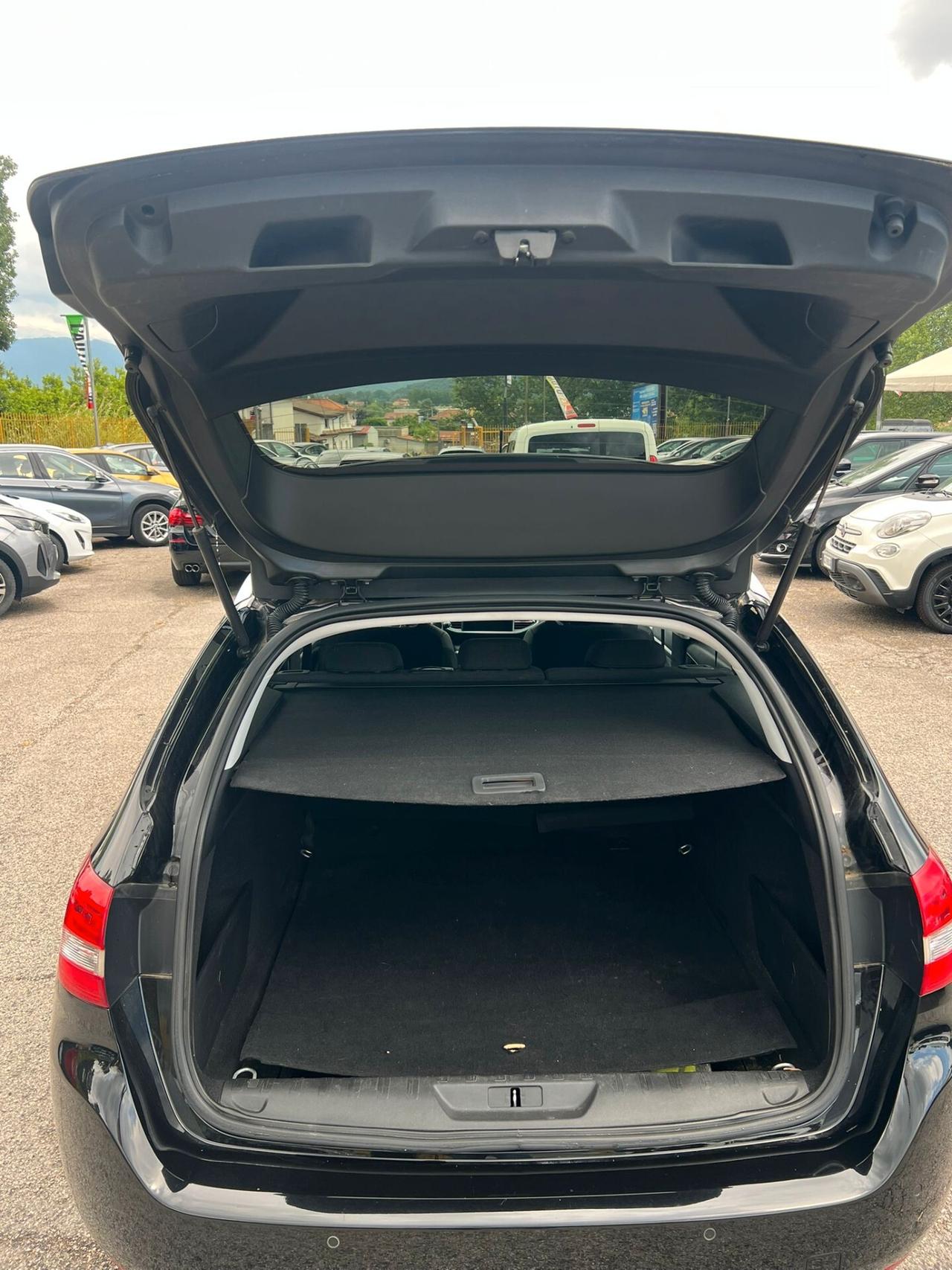Peugeot 308 BlueHDi 130 S&S Allure