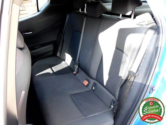 TOYOTA C-HR 1.8 Hybrid E-CVT Business