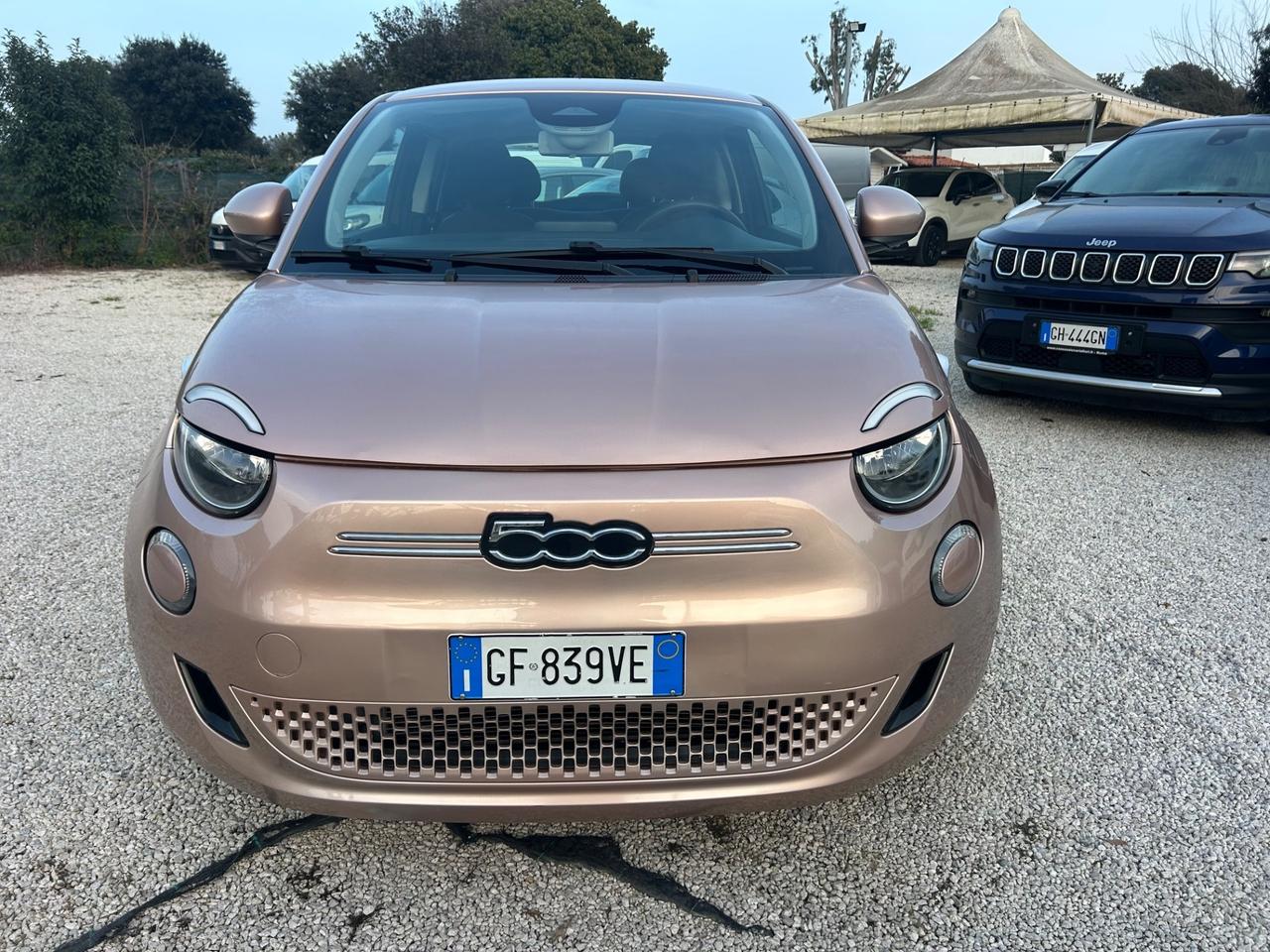 Fiat 500 500e 3+1 42 kWh Passion