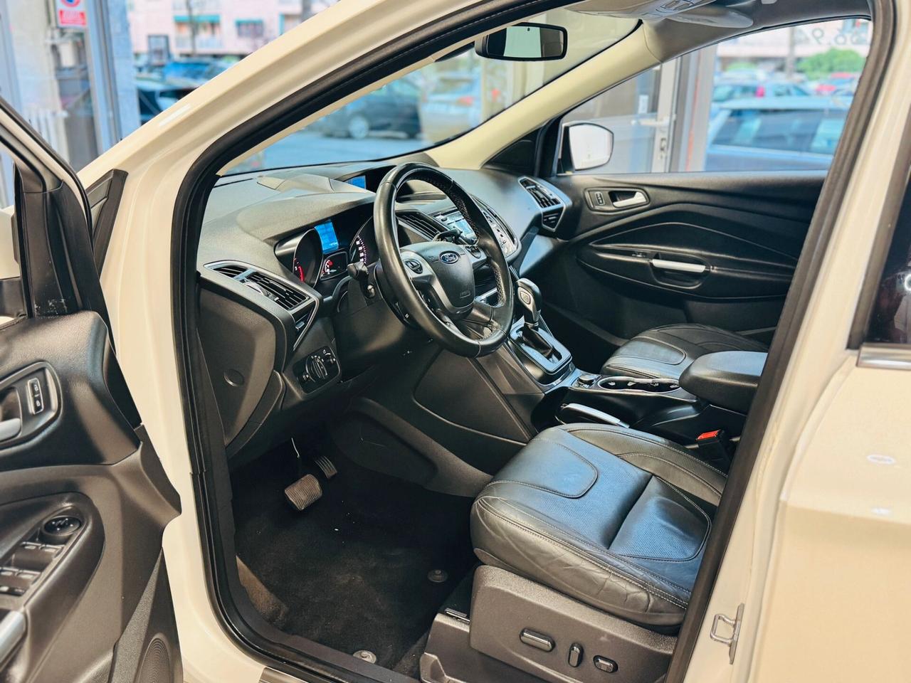 Ford Kuga 2.0 TDCI 180 CV S&S 4WD Powershift Titanium X