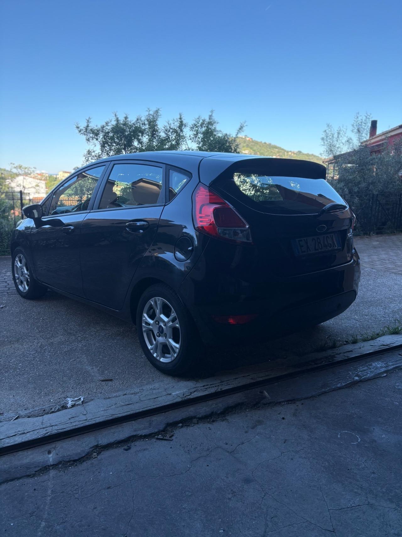 Ford Fiesta 1.5 TDCi 75CV 5 porte Titanium