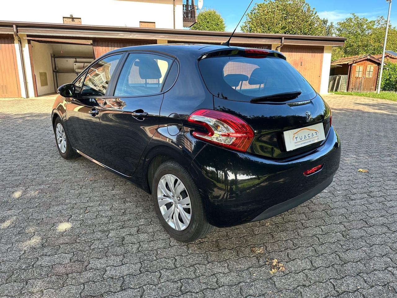 Peugeot 208 Allure 1.4 95 VTI #6873