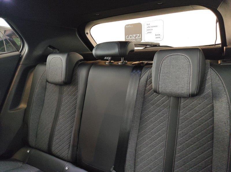 PEUGEOT 2008 2ª serie - 2008 PureTech 130 S&S EAT8 Allure