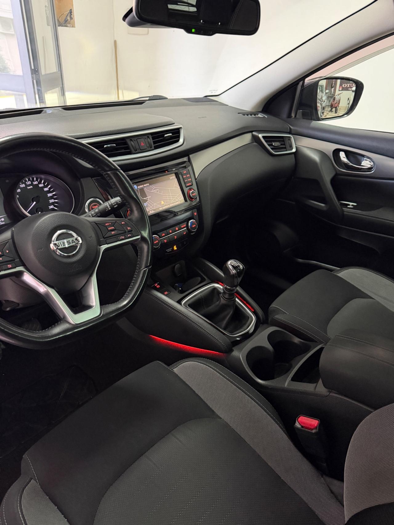 Nissan Qashqai 1.5 dCi N-Connecta