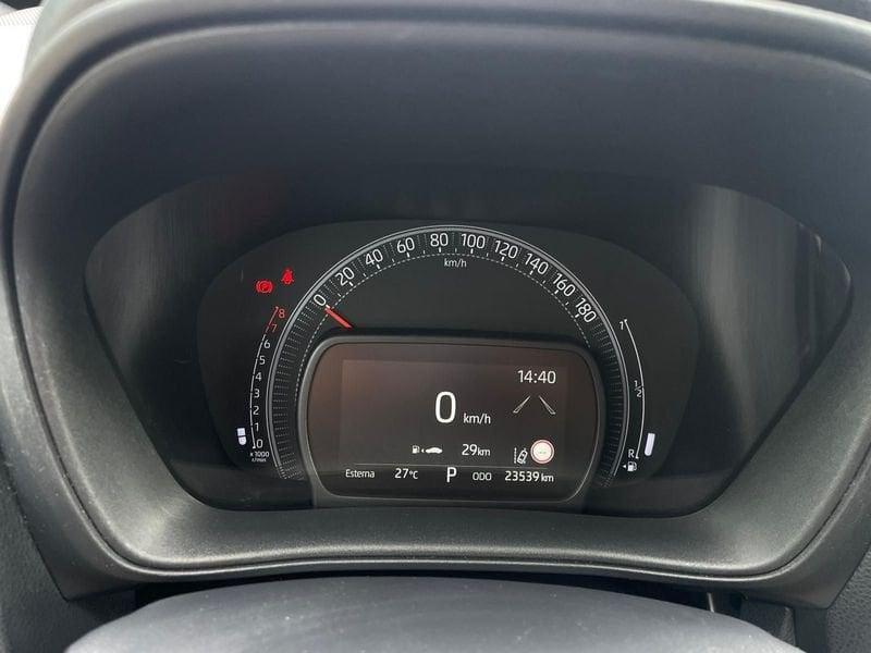Toyota Aygo X 1.0B (72 CV) Lounge S-CVT