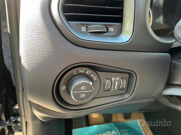 Jeep Renegade 1.6 Mjt 130 CV Longitude