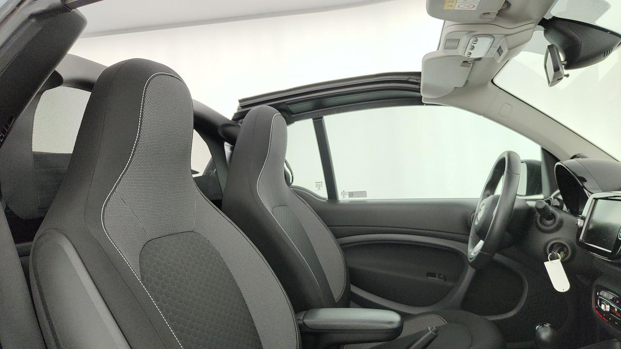 SMART Fortwo Cabrio eq Passion 4,6kW