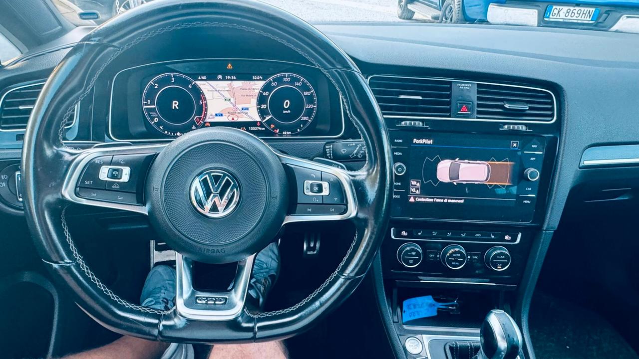 Volkswagen Golf 2.0 TDI DSG 5p. Sport BlueMotion Technology