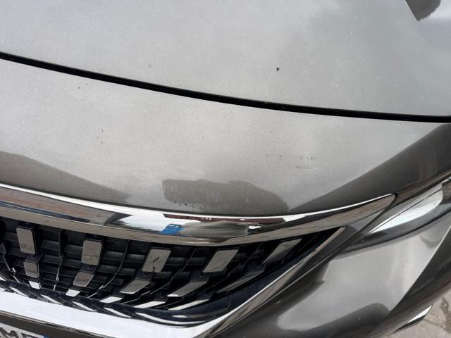 PEUGEOT 3008 BlueHDi 120 EAT6 S&S Allure