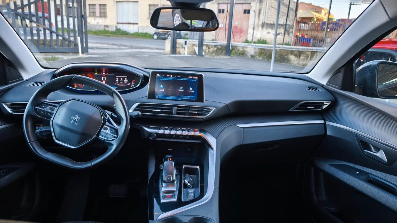 Peugeot 3008 BlueHDi 130 S&S EAT8 Active Pack