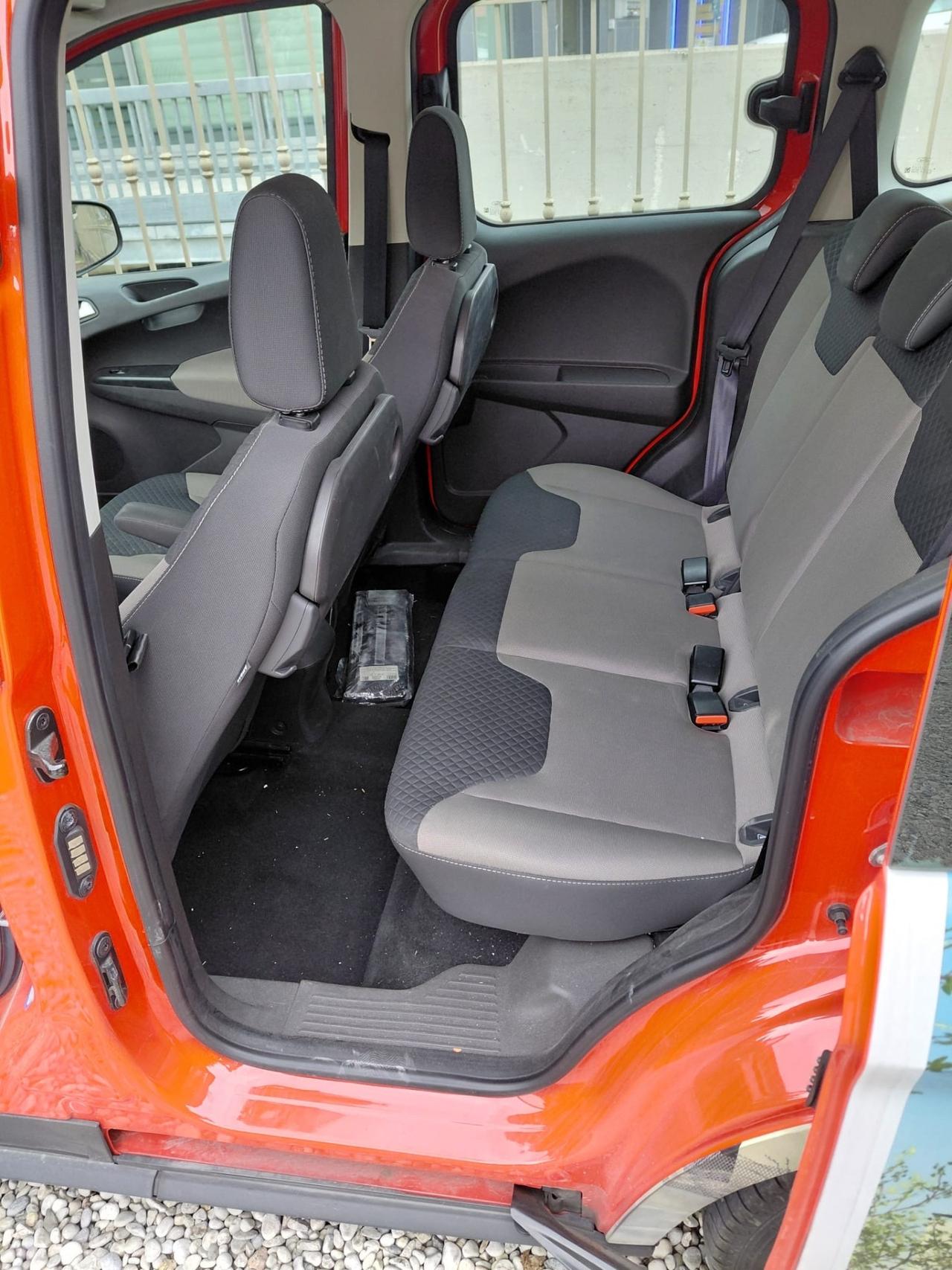 Ford Tourneo Courier 1.5 TDCI 100 CV IVA COMPRESA