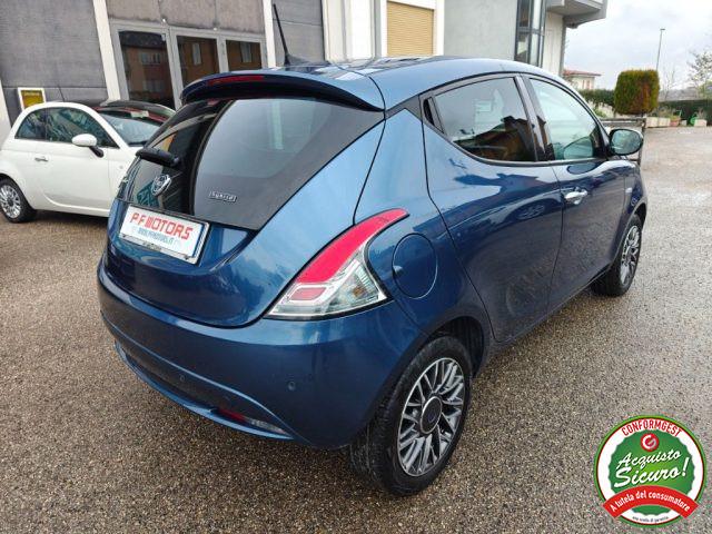 LANCIA Ypsilon 1.0 FireFly 5 porte S&S Hybrid Ecochic Gold