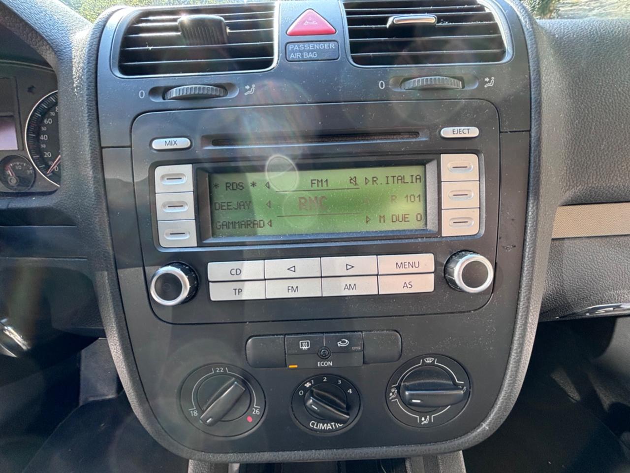 Volkswagen Golf 1.6 16V FSI 5p. Sportline