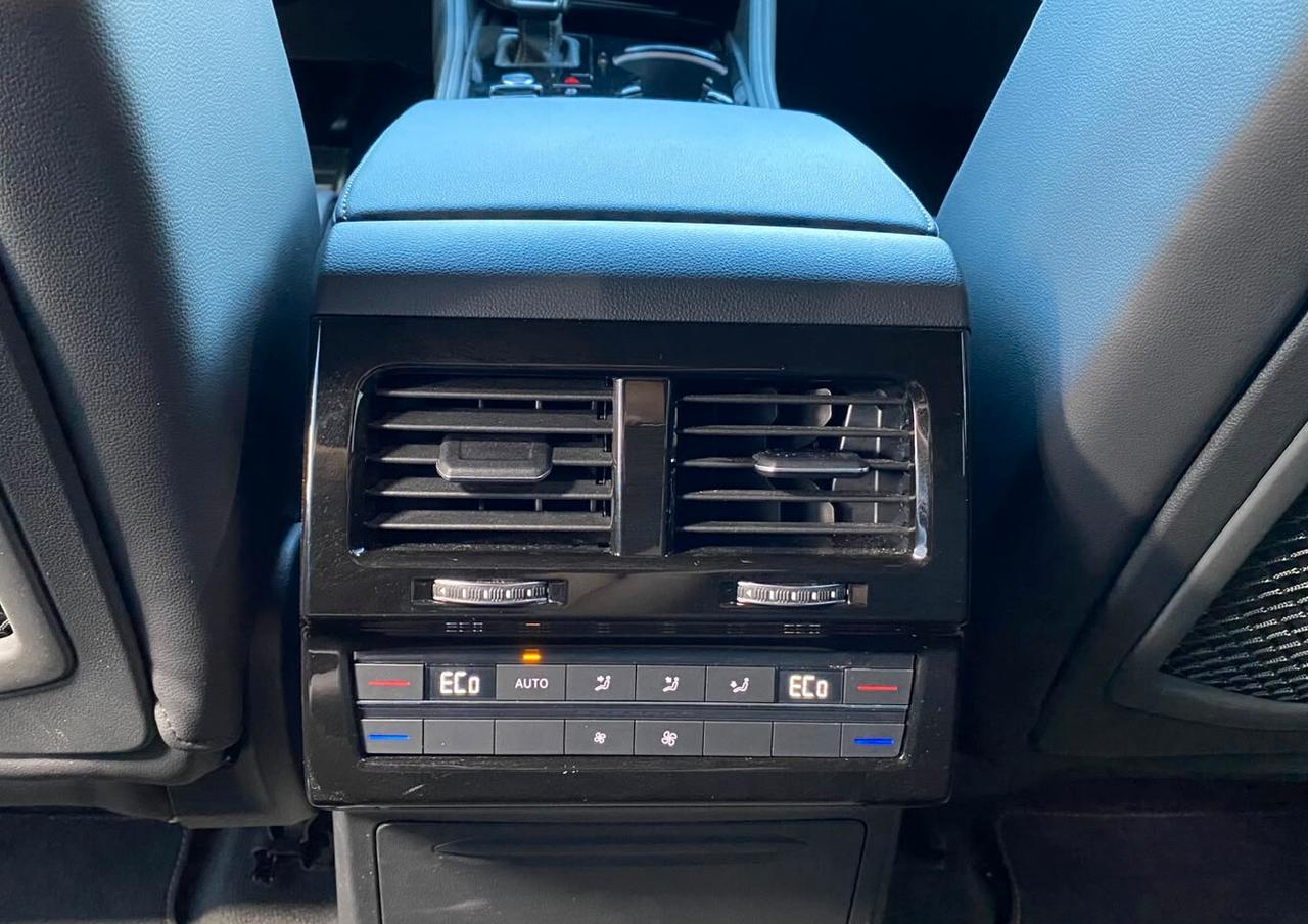 Volkswagen Touareg 3.0 V6 TDI SCR R-Line 4Motion