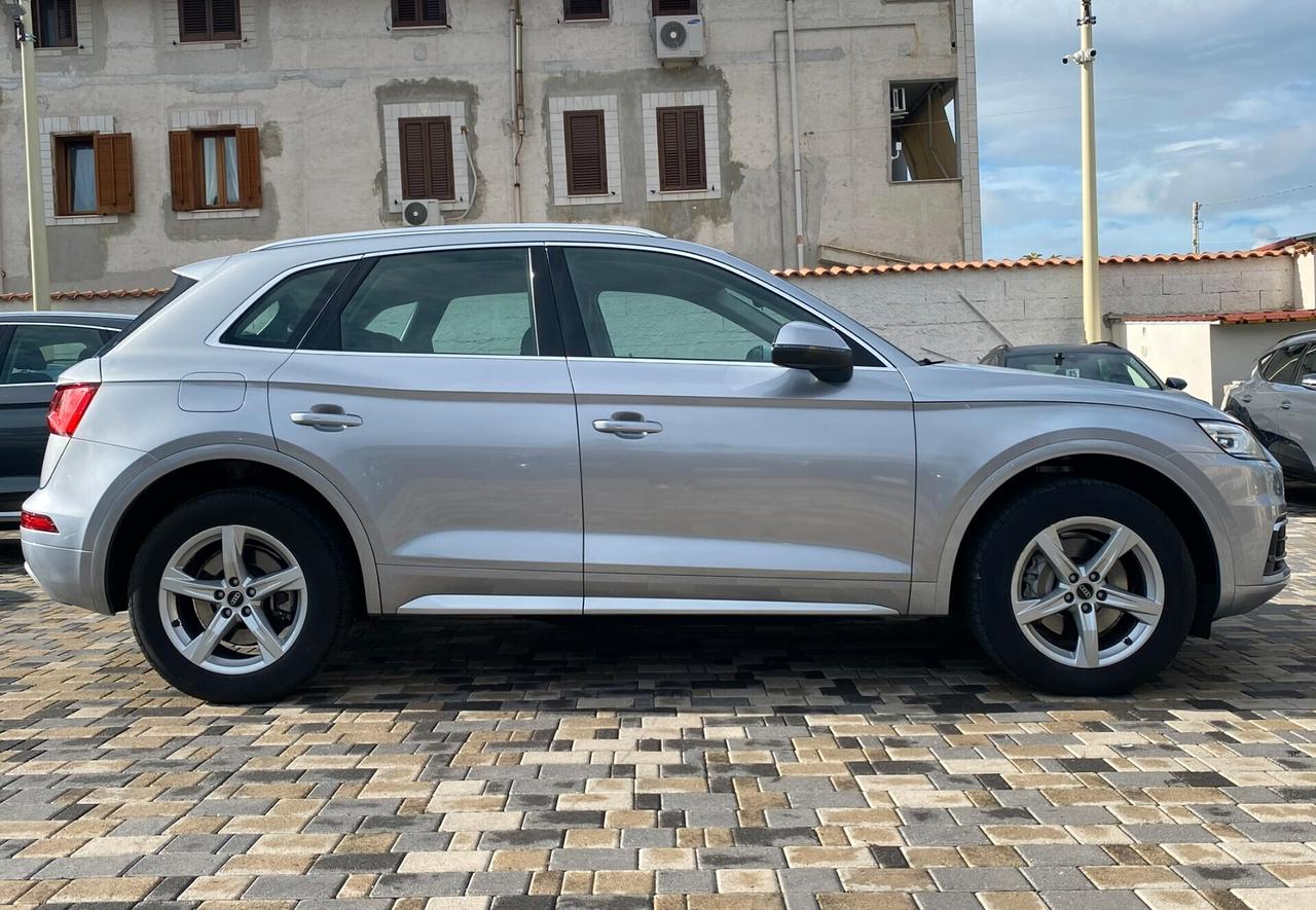 Audi Q5 Business 2.0 TDI 204CV s-tronic quattro mhev 40