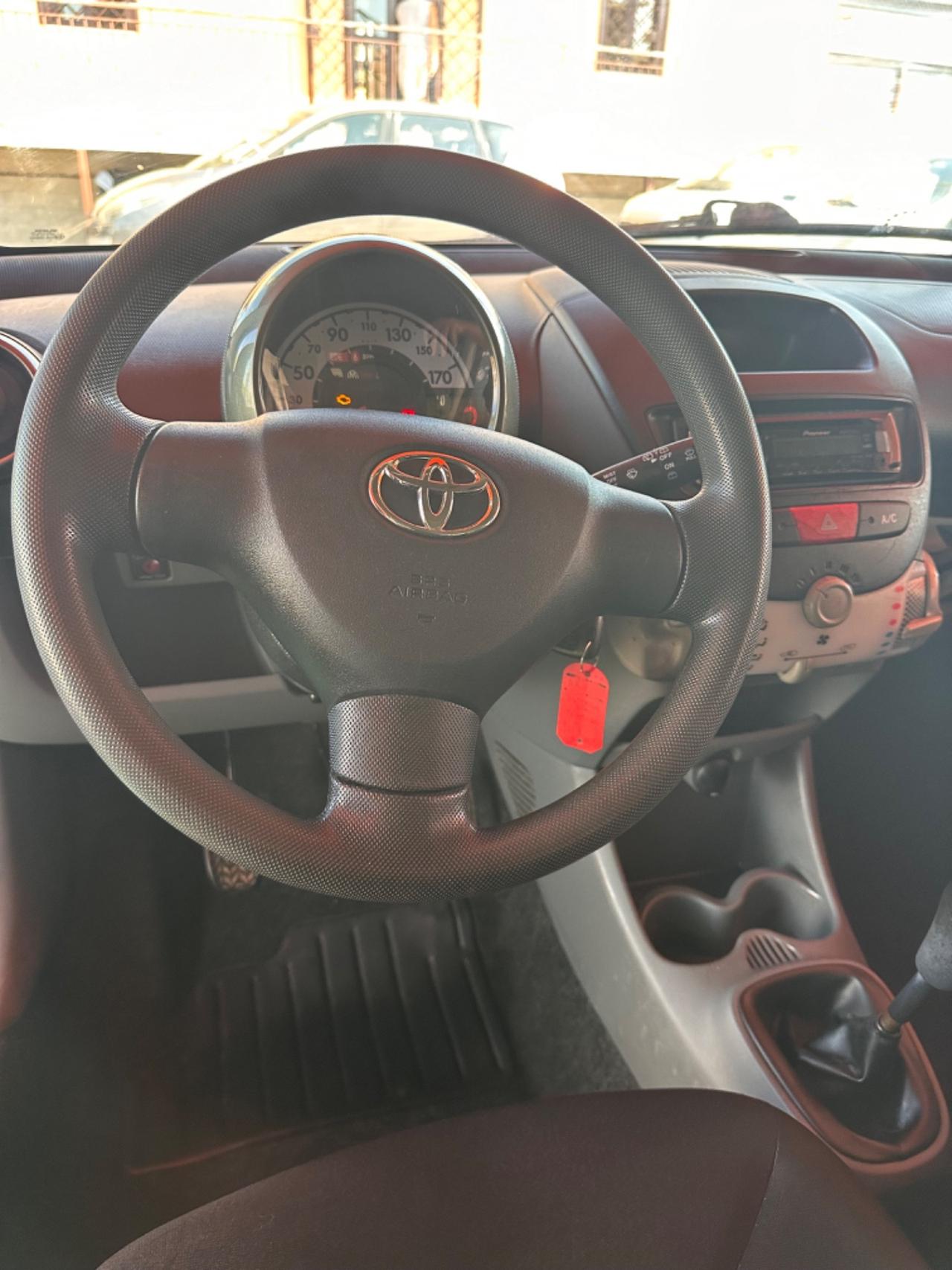 Toyota Aygo 1.0 12V VVT-i 5 porte