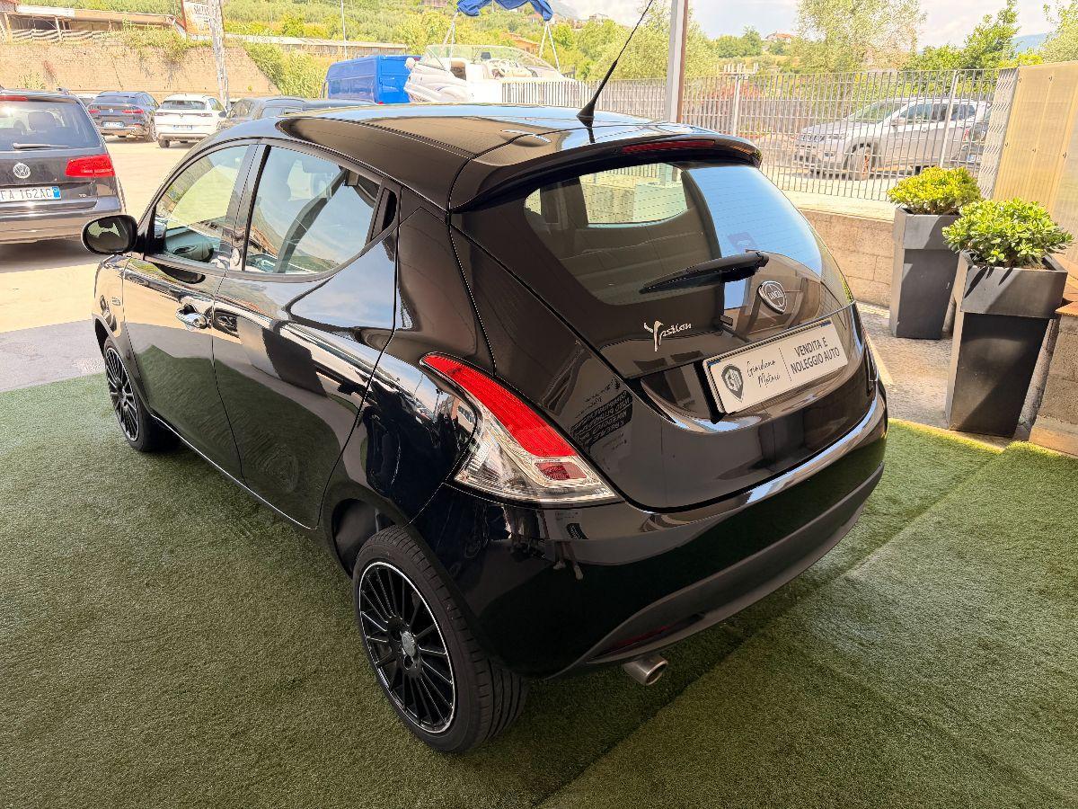 LANCIA - Ypsilon 0.9 t.air Silver ecochic metano 80cv