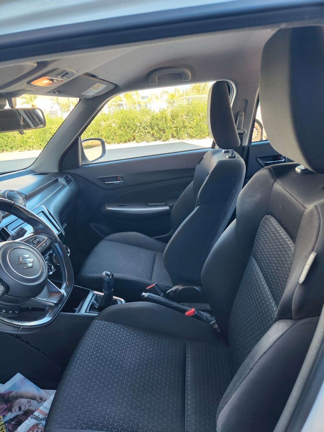 Suzuki Swift 1.2 Hybrid Top