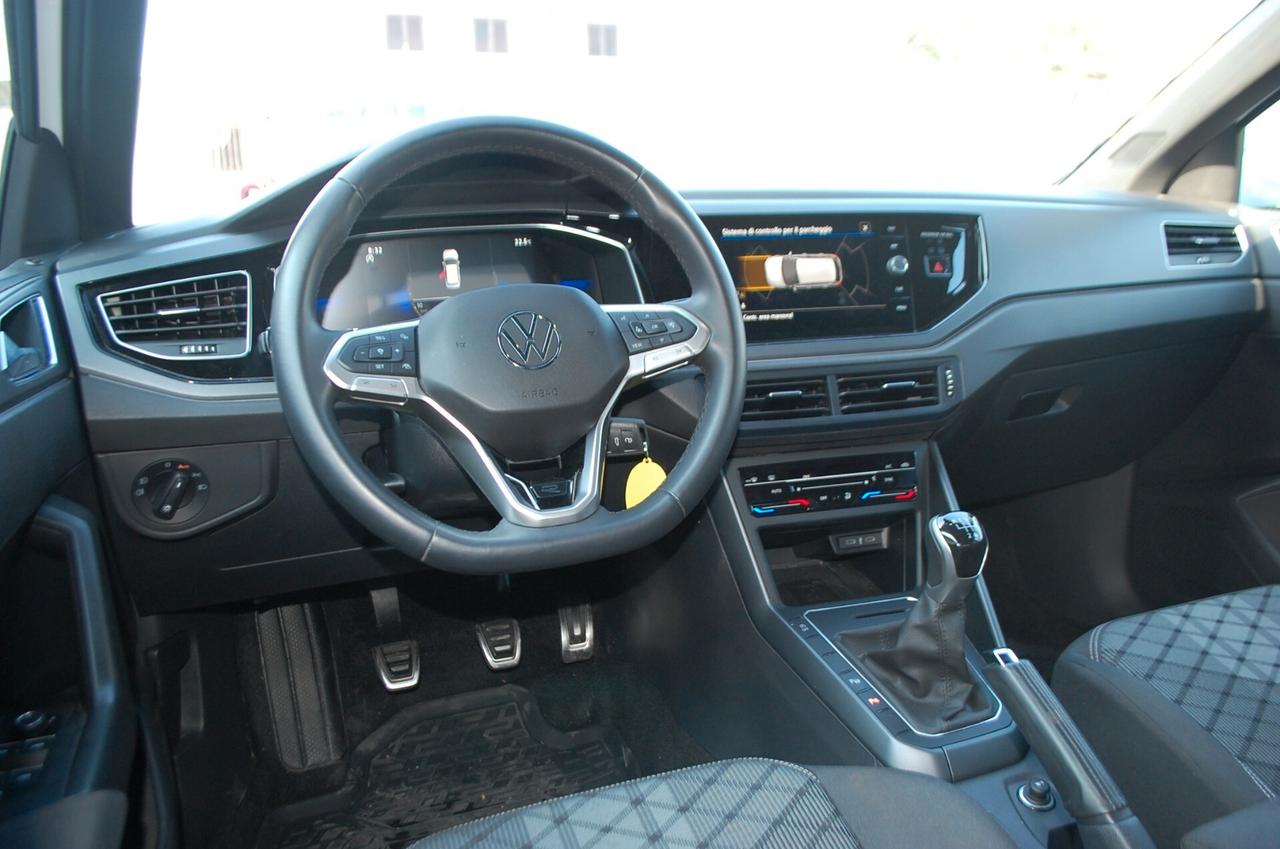 Volkswagen Polo 1.0 tsi R-Line 95CV Uff Italy Led USB Clima Radar