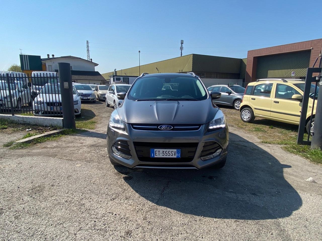 Ford Kuga 2.0 TDCI 140 CV 4WD Powershift Business