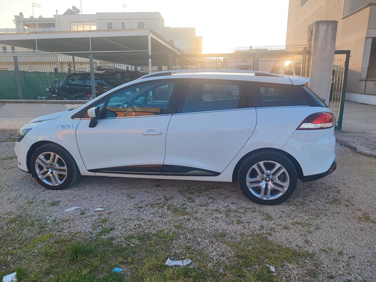 Renault Clio Sporter dCi 8V 90CV EDC Start&Stop Energy Zen