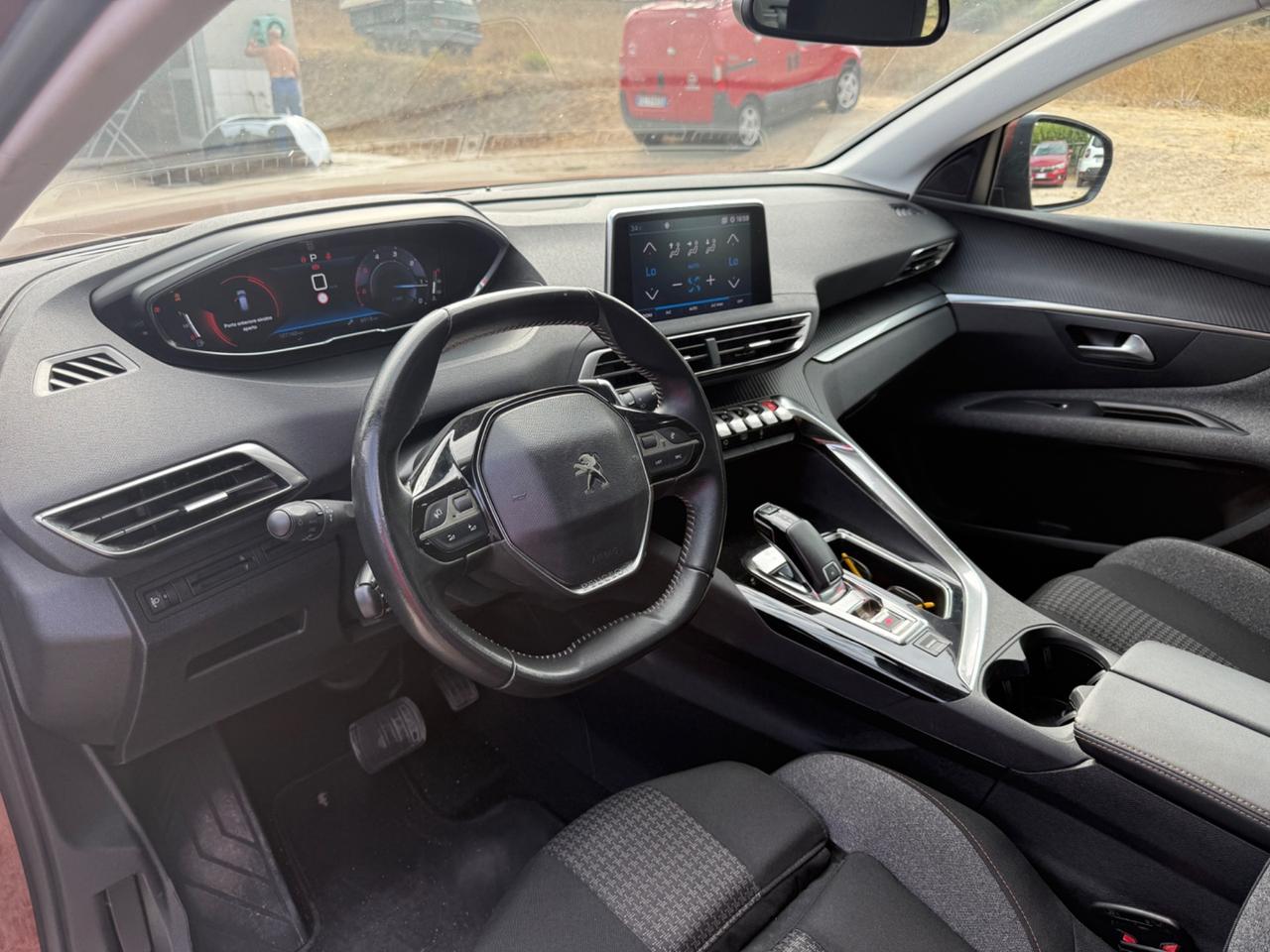 Peugeot 3008 BlueHDi 130 S&S Business