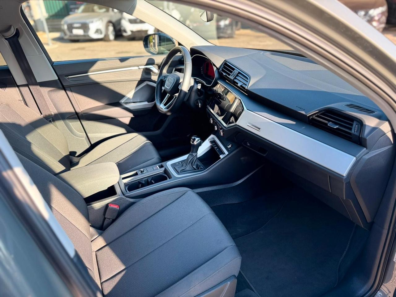 Audi Q3 35 TDI S tronic Business Advanced