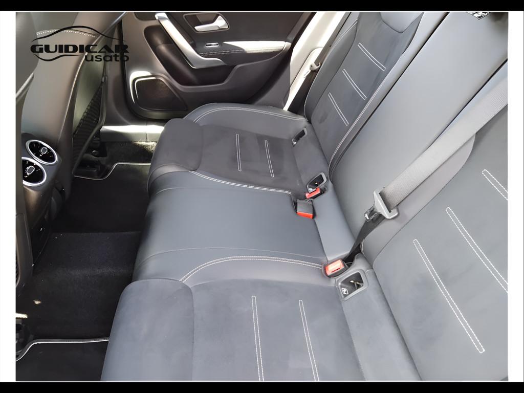 Mercedes-Benz Classe A - W177 2018 - A 180 d Premium Night edition auto