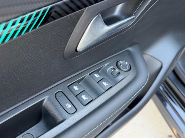 PEUGEOT 208 100CV ALLURE AUTOMATICA+TOTAL BLACK+F1+NAVI