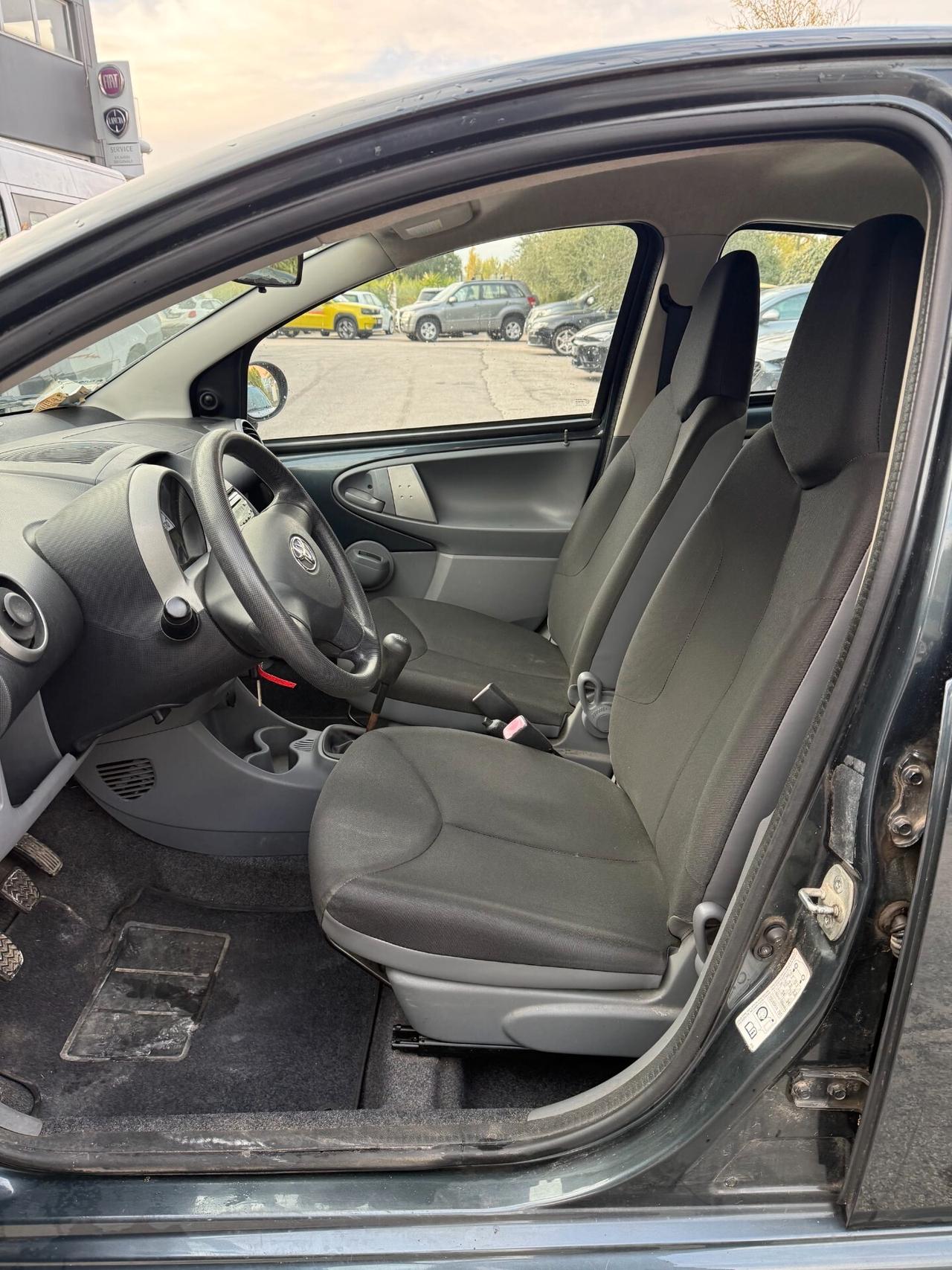 Toyota Aygo 1.0 12V VVT-i 5 porte Now