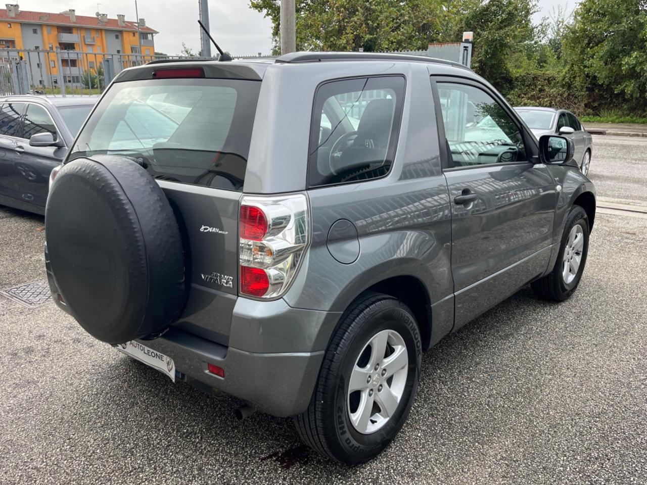 Suzuki Grand Vitara BENZINA 1.6 106cv 16V 3 porte DA VETRINA