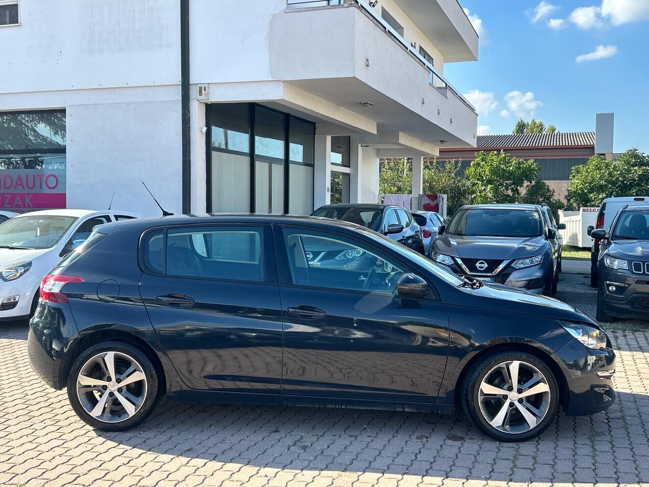 Peugeot 308 BlueHDi 100 S&S Business