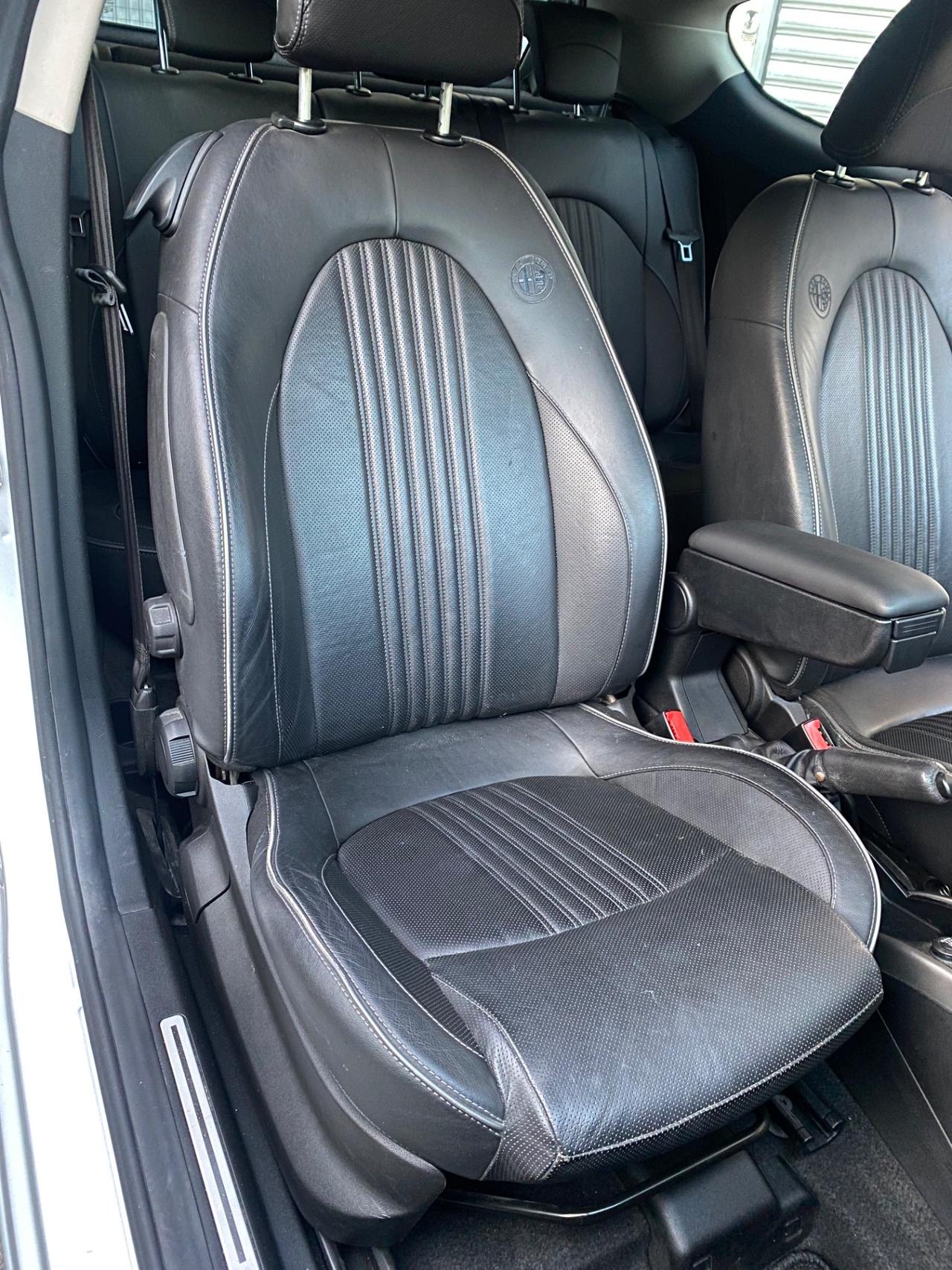 Alfa Romeo MiTo 1.4 M.Air 105cv Distinctive Sport