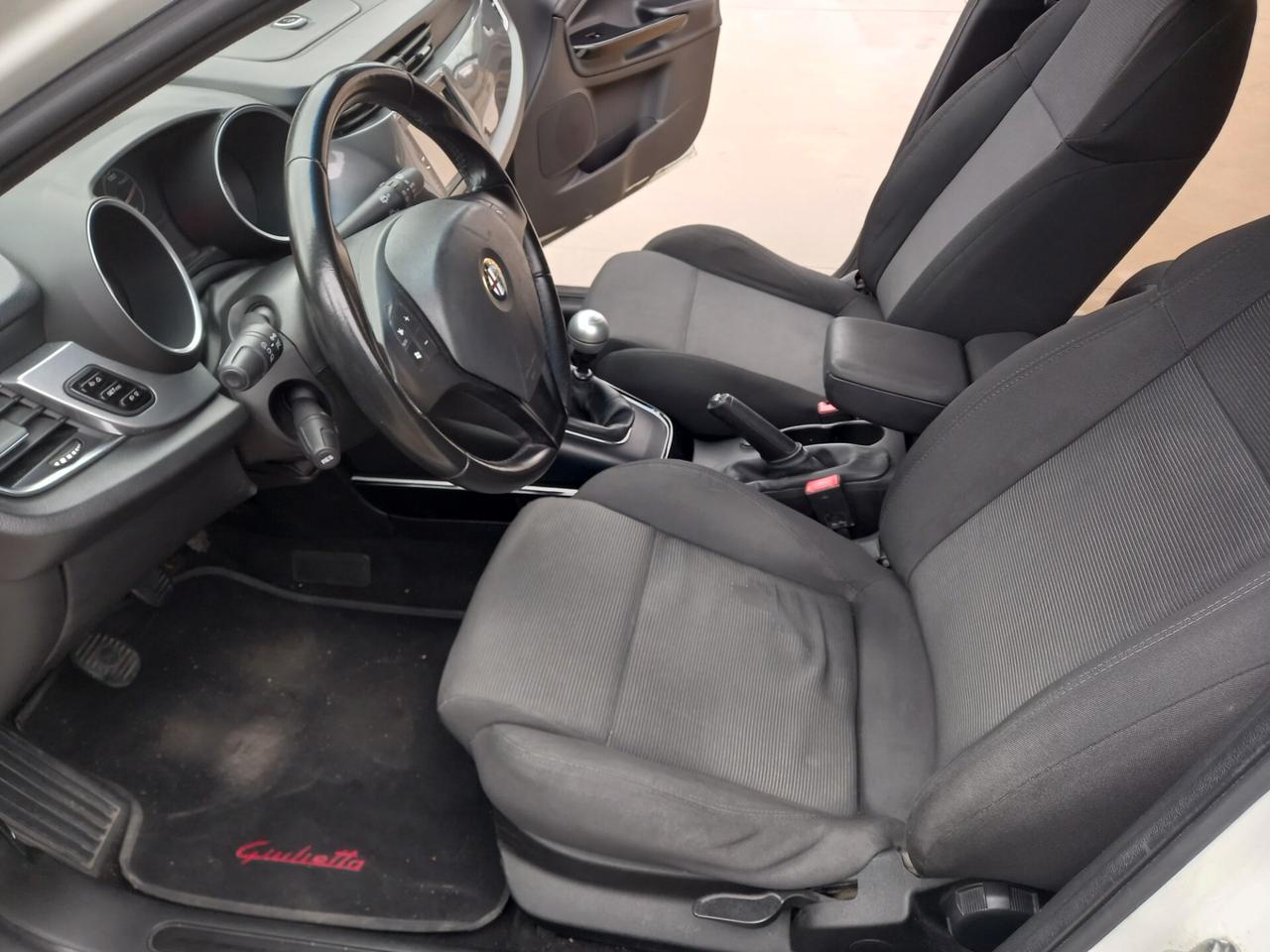 Alfa Romeo Giulietta 1.6 JTDm-2 105 CV Distinctive