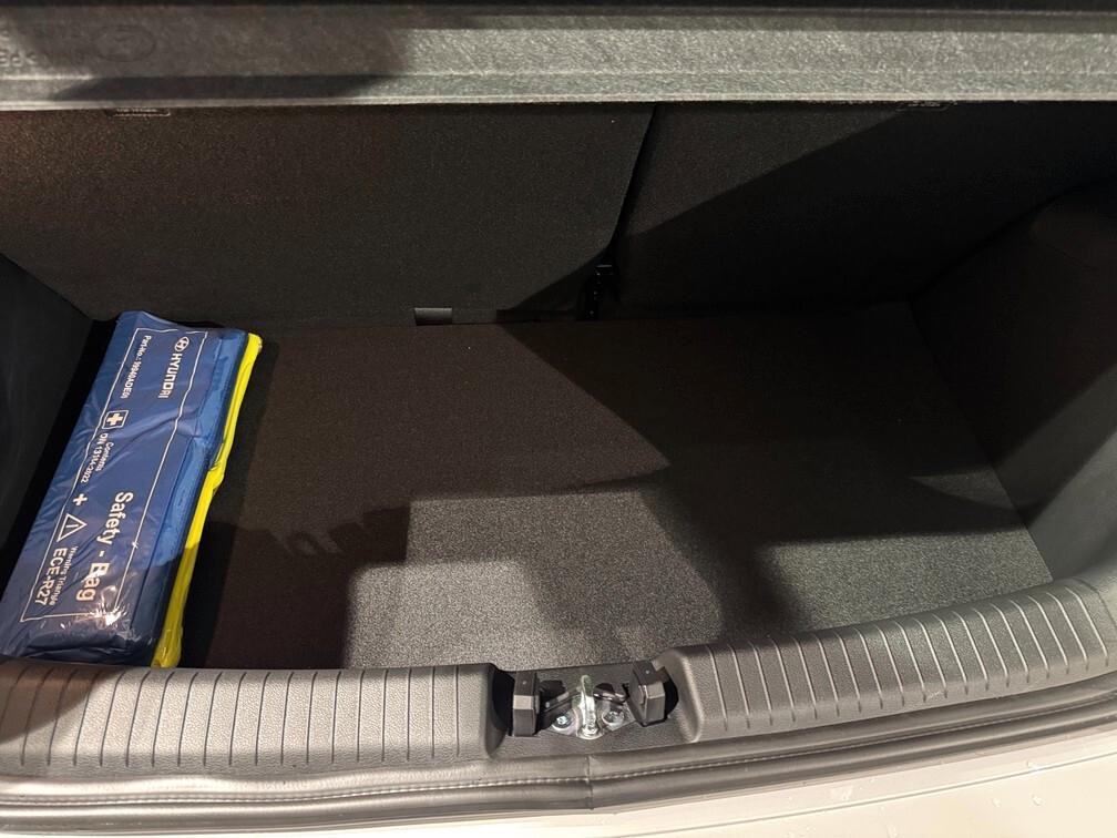 Hyundai i10 1.0 mpi Connectline 63cv auto Nav App Con 15" Neop