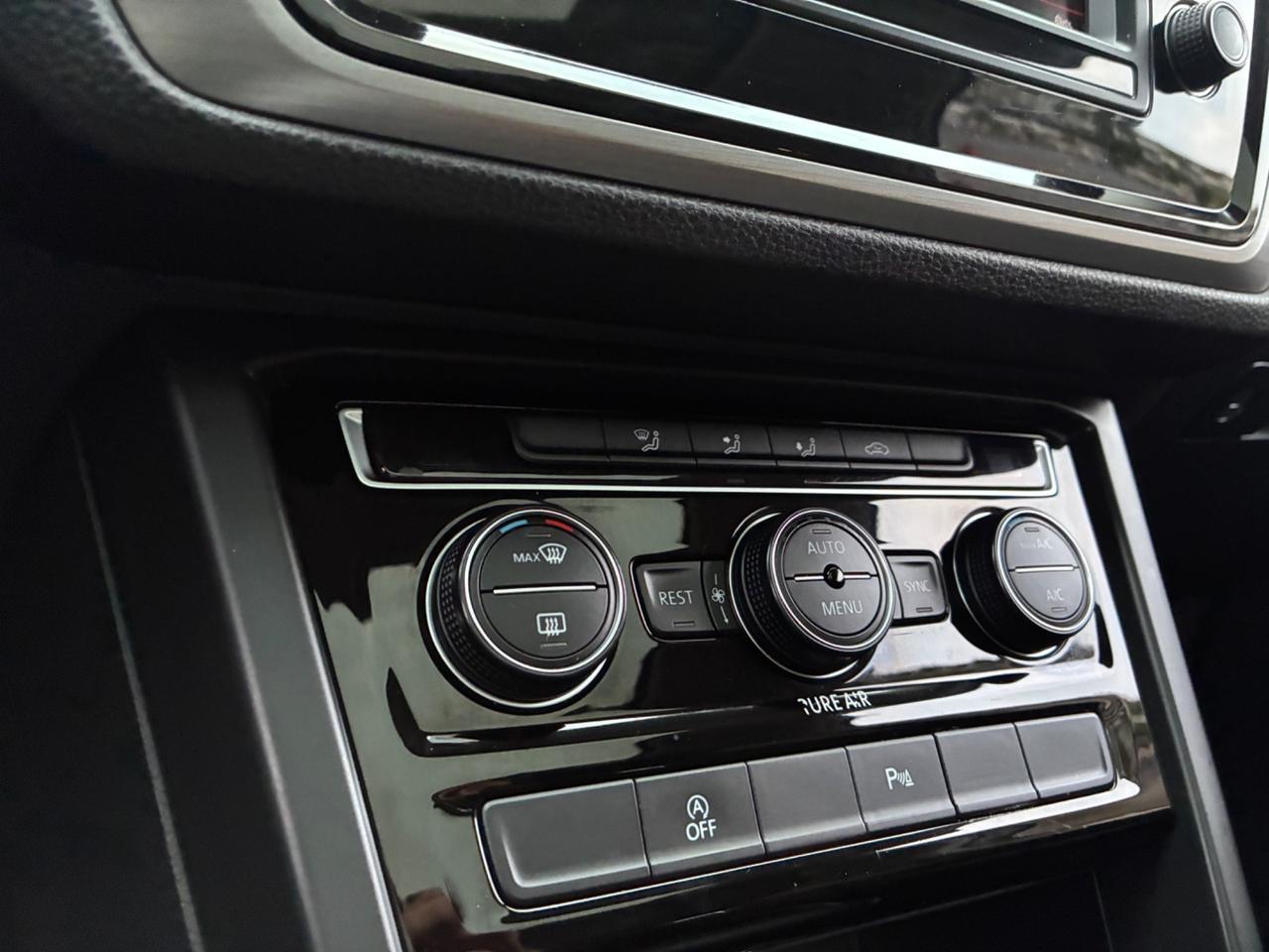 Volkswagen Touran 1.5 TSI EVO DSG Executive BlueMotion Technology