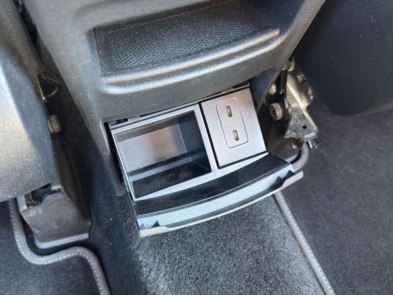 Mercedes-Benz GLB GLB 180 d Automatic Sport Plus